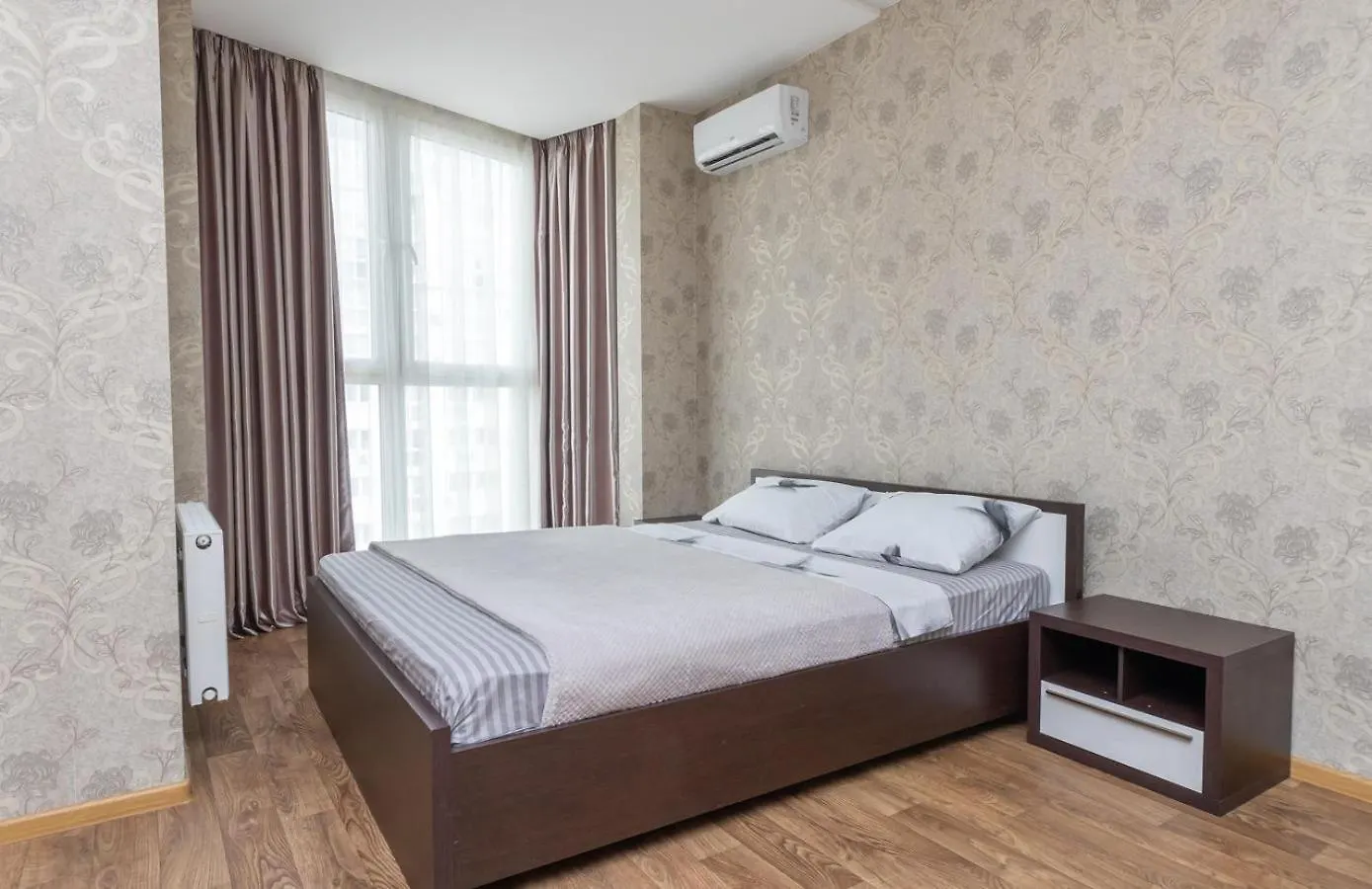 Apartment On Draghomanova 2A Kyiv 0*,