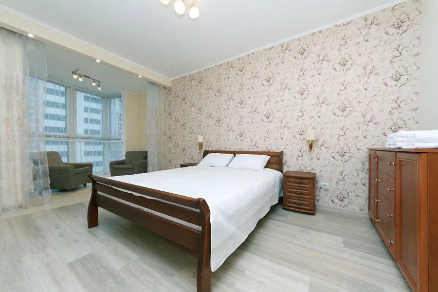 Apartment On Draghomanova 2A Kiev