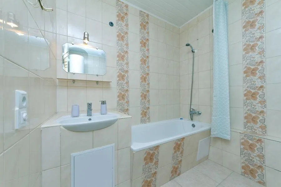 Apartment On Draghomanova 2A Киев